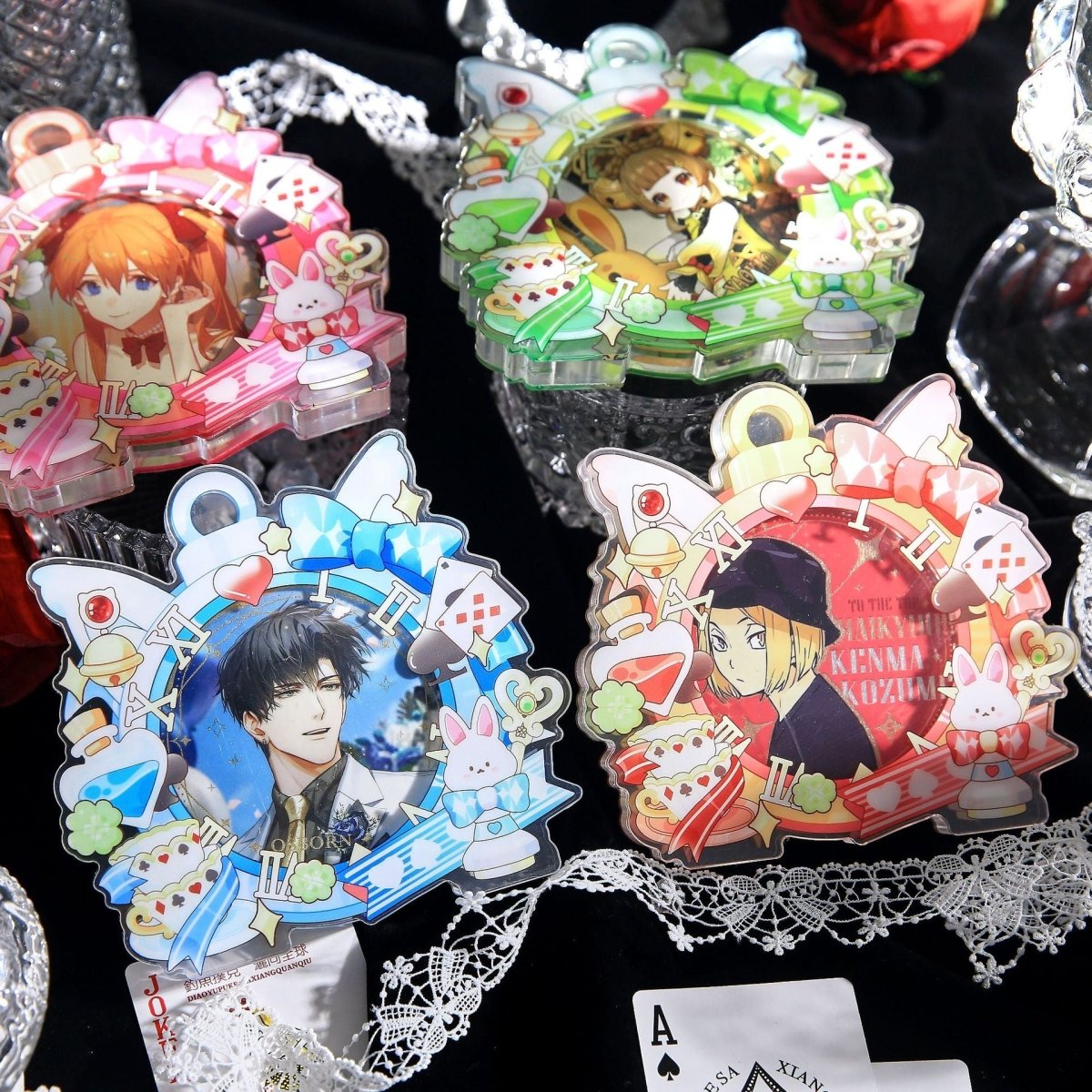 Anime Badge Display | 75mm Badge Acrylic Badge Case Charm Set FUNIMECITY - FUNIMECITY