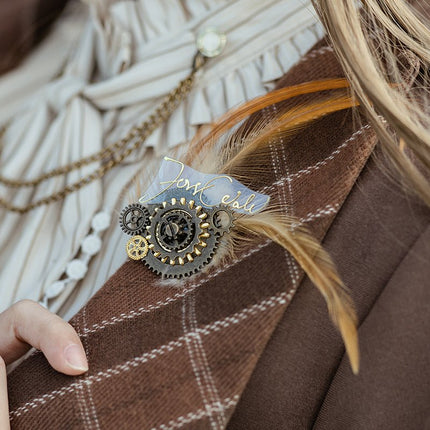 Lord of the Mysteries | Fors Wall's Gear Feather Brooch Mr.Yi's Steamland Brooch - FUNIMECITY